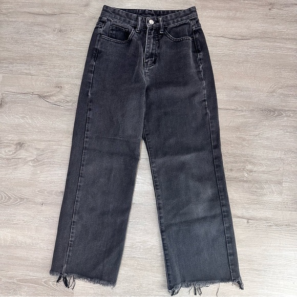 Princess Polly Jeans - Size 25 - Picture 2 of 8